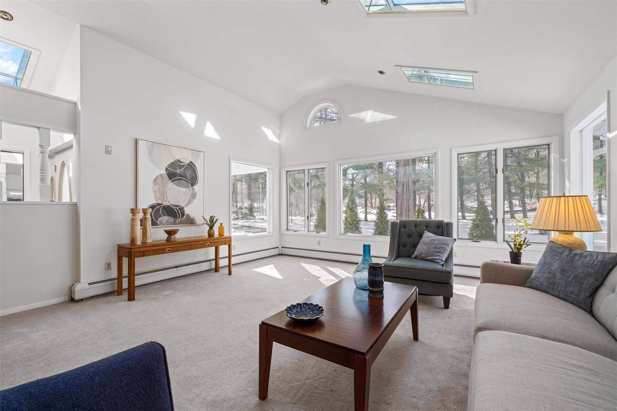 Pleasant Valley, NY 12569,106 Stream LN