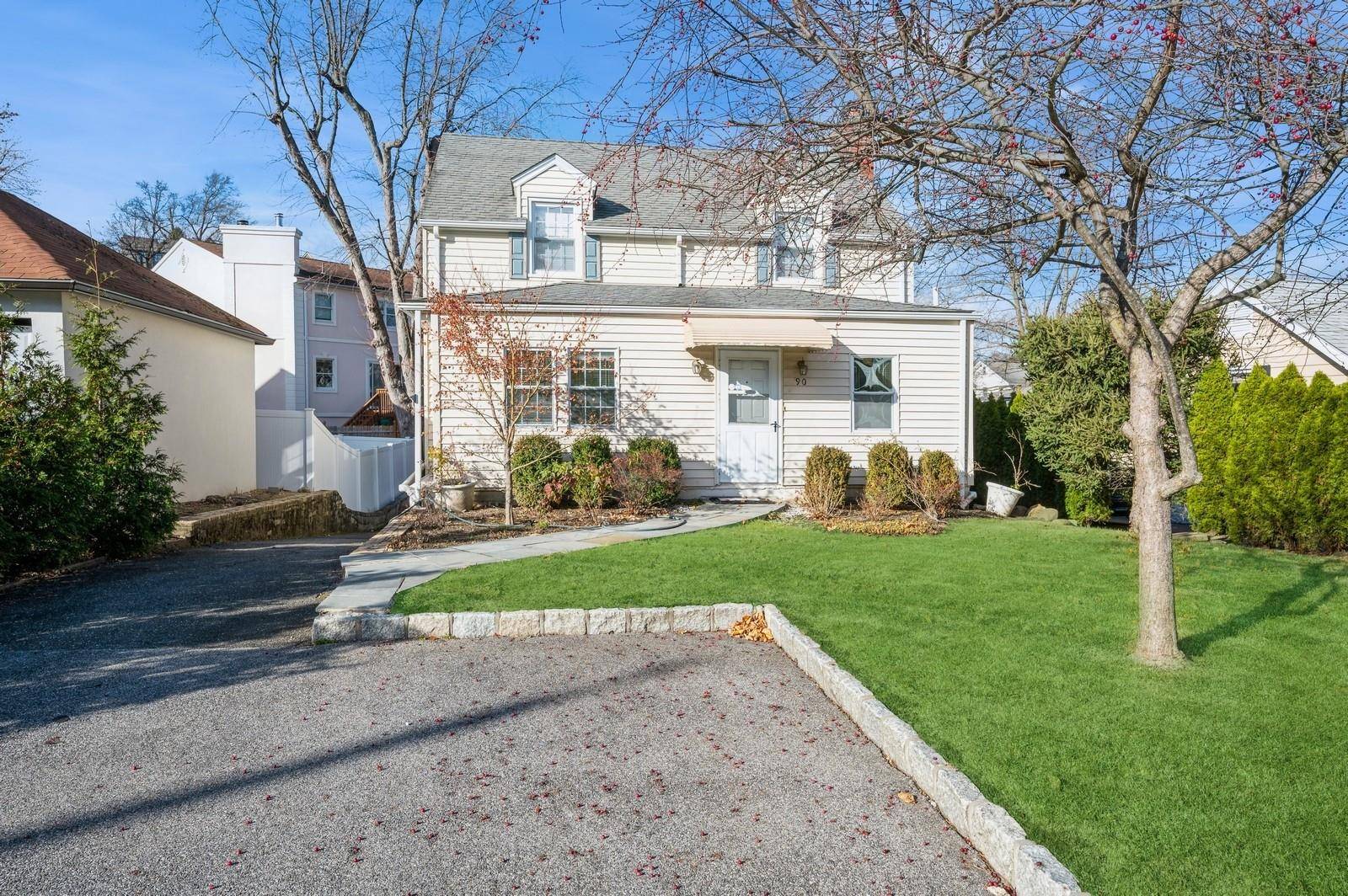 Scarsdale, NY 10583,90 Parkway Cir, Scarsdale, NY