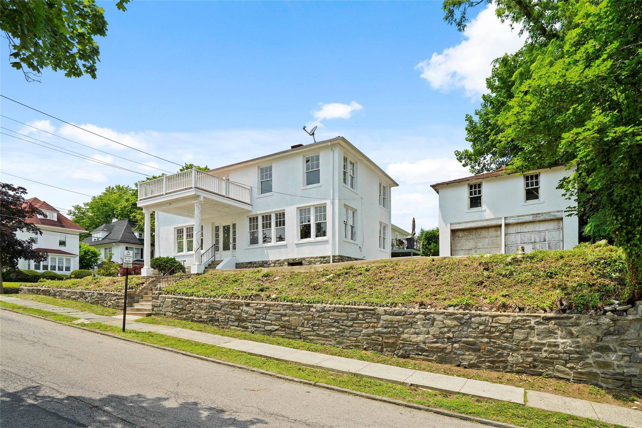 Bronxville, NY 10708,82 Marquand AVE