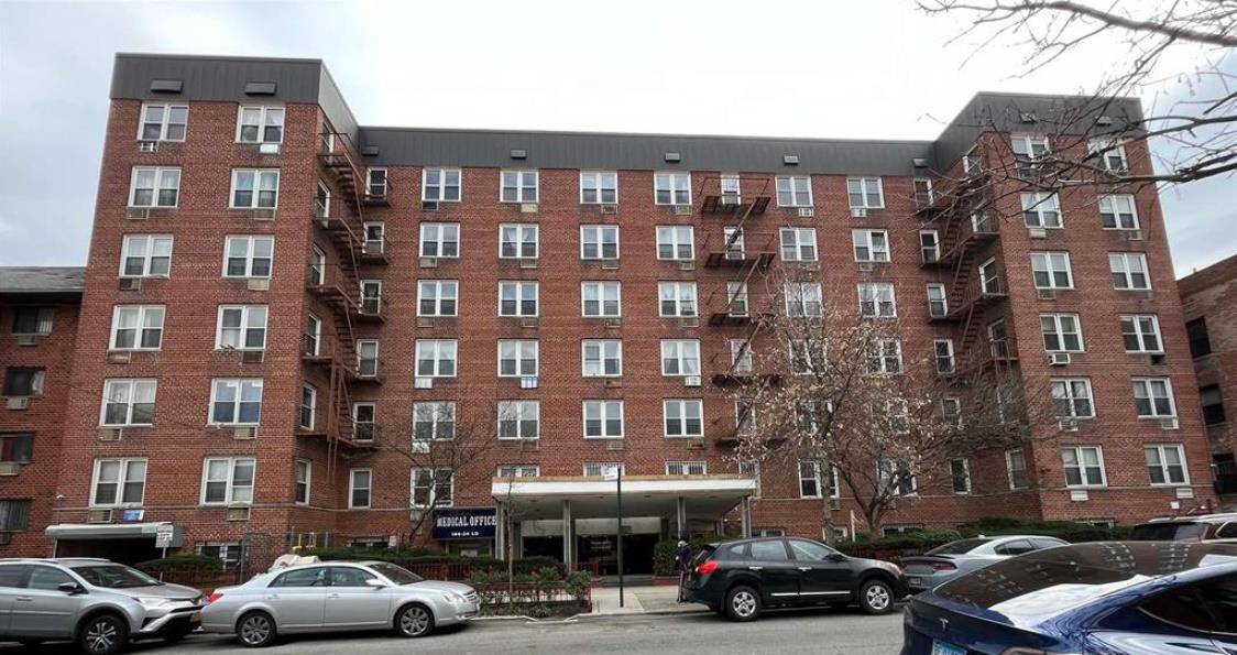 Flushing, NY 11354,144-24 37th AVE #LD