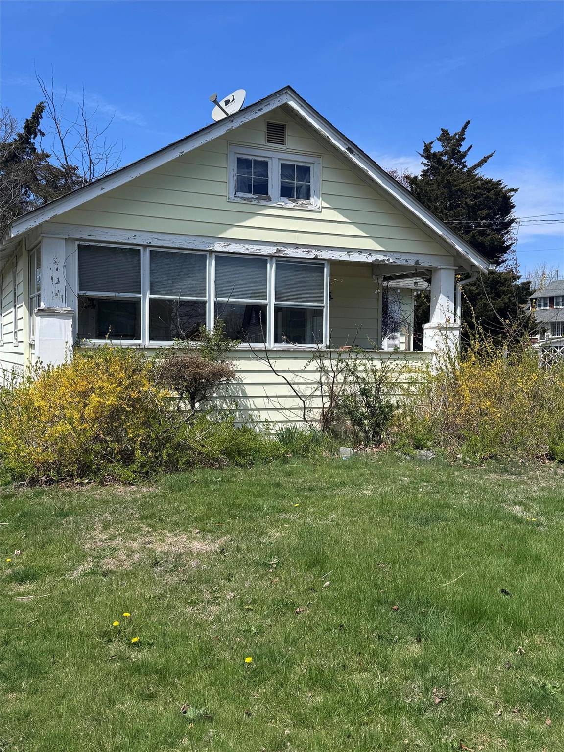 Greenport, NY 11944,208 aka 685 Knapp PLace