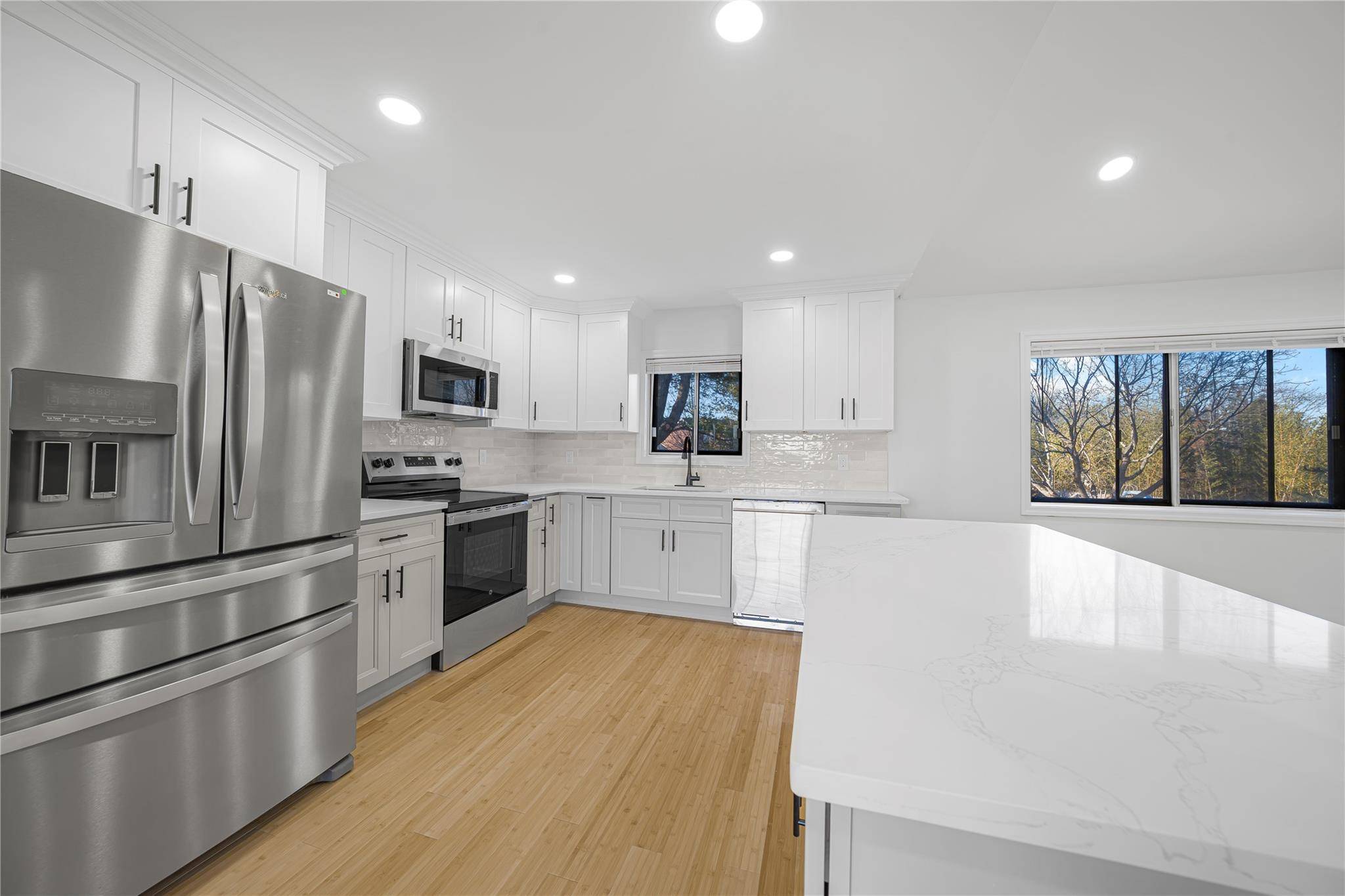 East Patchogue, NY 11772,3 Star CT