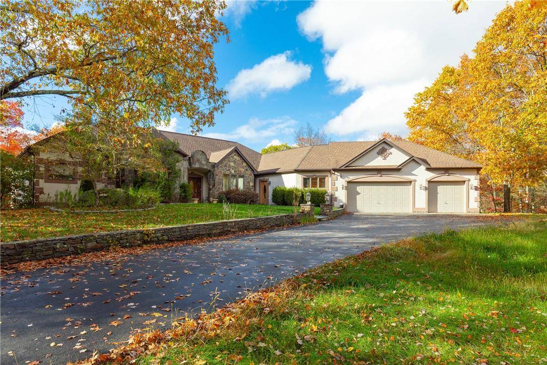 Pleasant Valley, NY 12569,422 Rossway RD