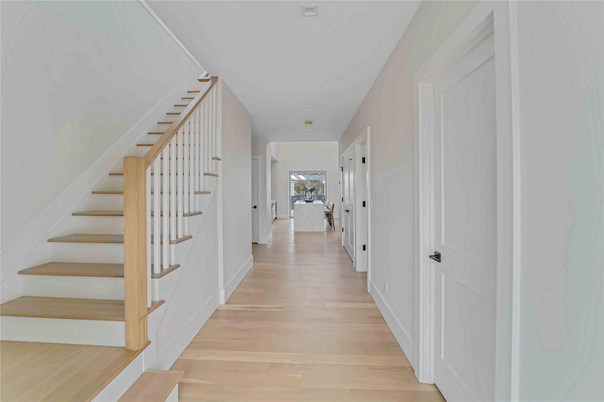 Westhampton Beach, NY 11978,12 Depot RD #1302 (Pearl Way)