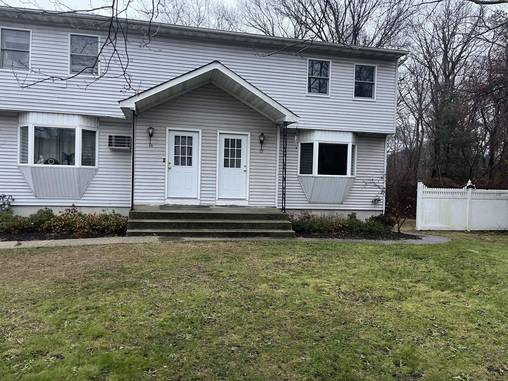 Bay Shore, NY 11706,12 Brandt Ct