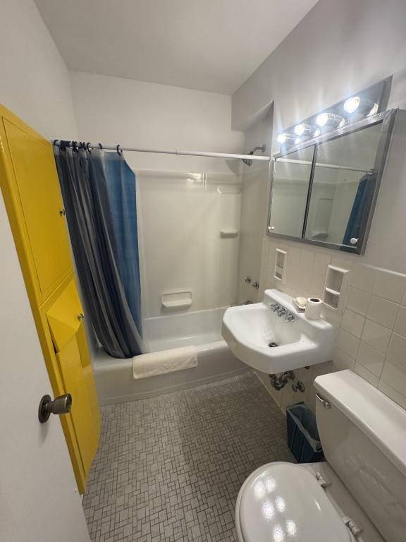 Bronx, NY 10471,5700 Arlington AVE #7N
