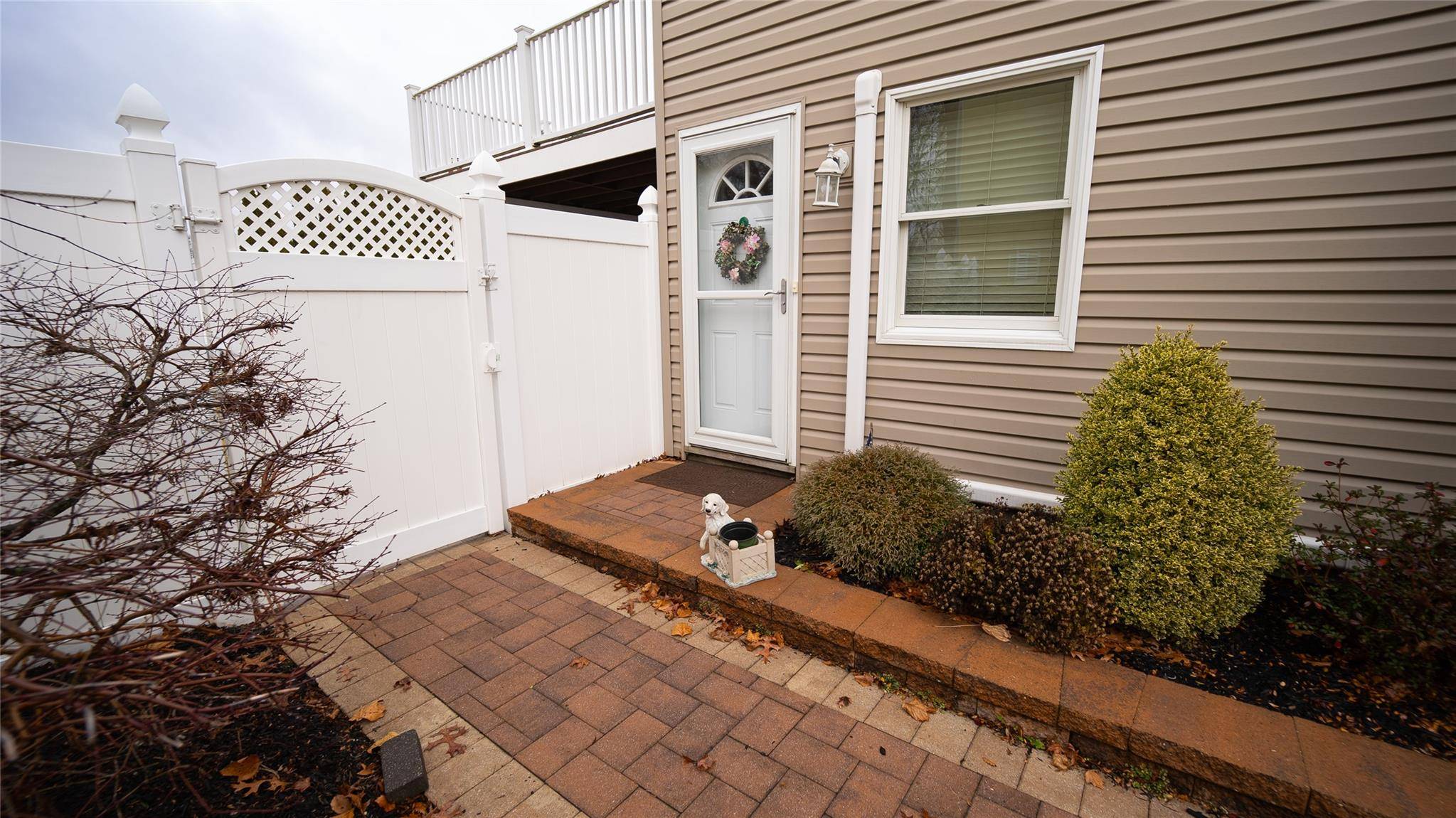 West Islip, NY 11795,15 Westminster LN