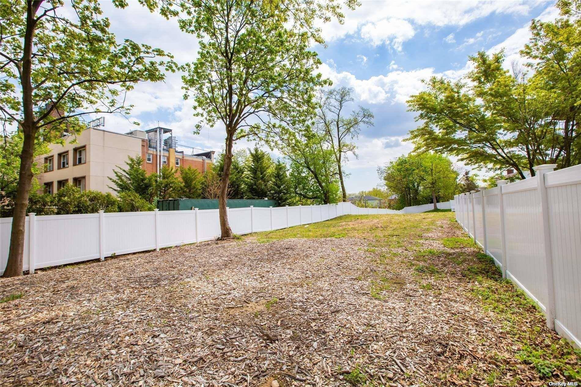 Whitestone, NY 11357,19-04 157 ST