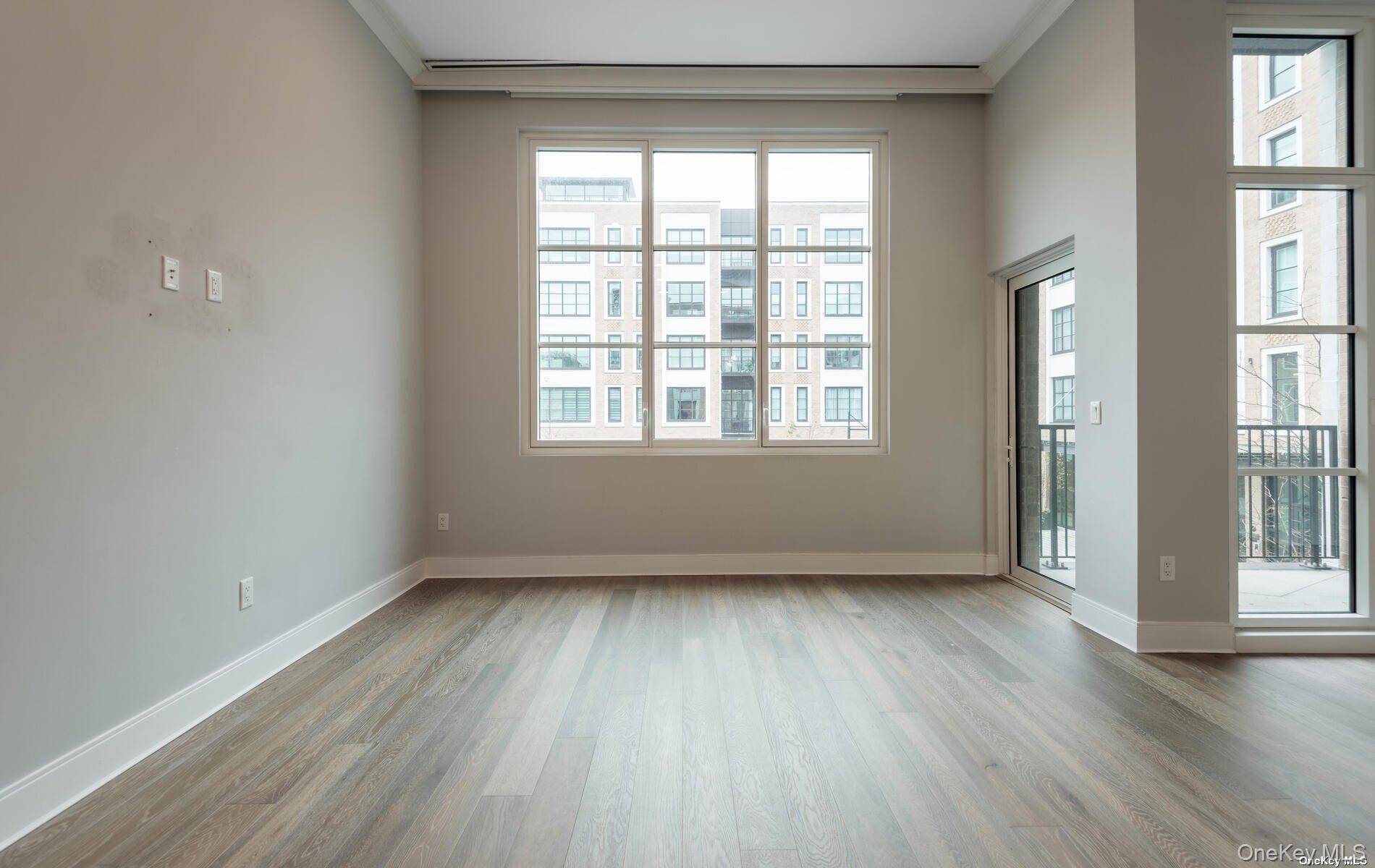 Glen Cove, NY 11542,100 Garvies Point Road #1014