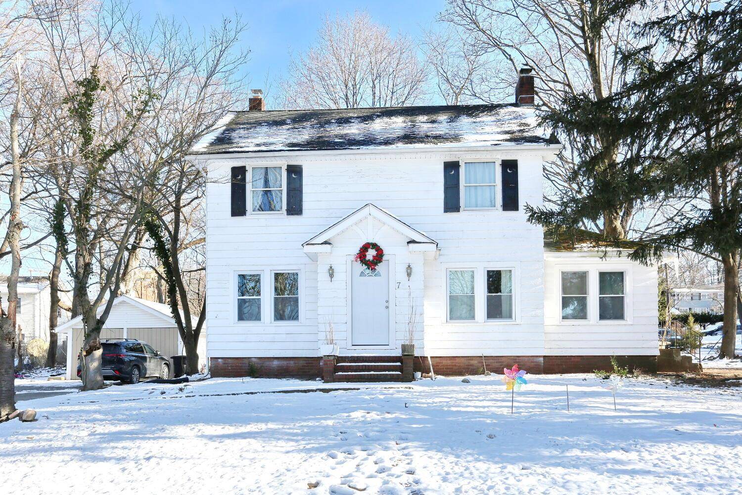 Suffern, NY 10901,7 Woodland DR