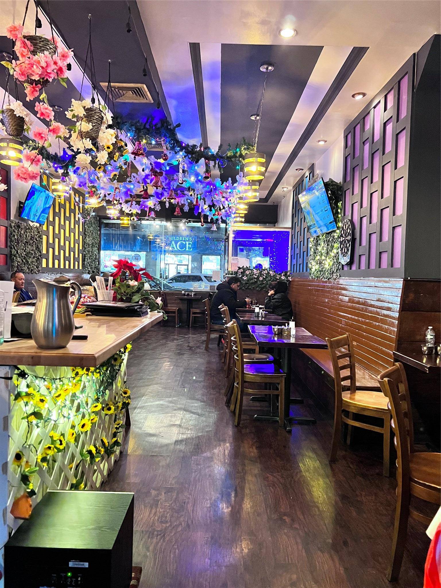 Ridgewood, NY 11385,5742 Myrtle AVE