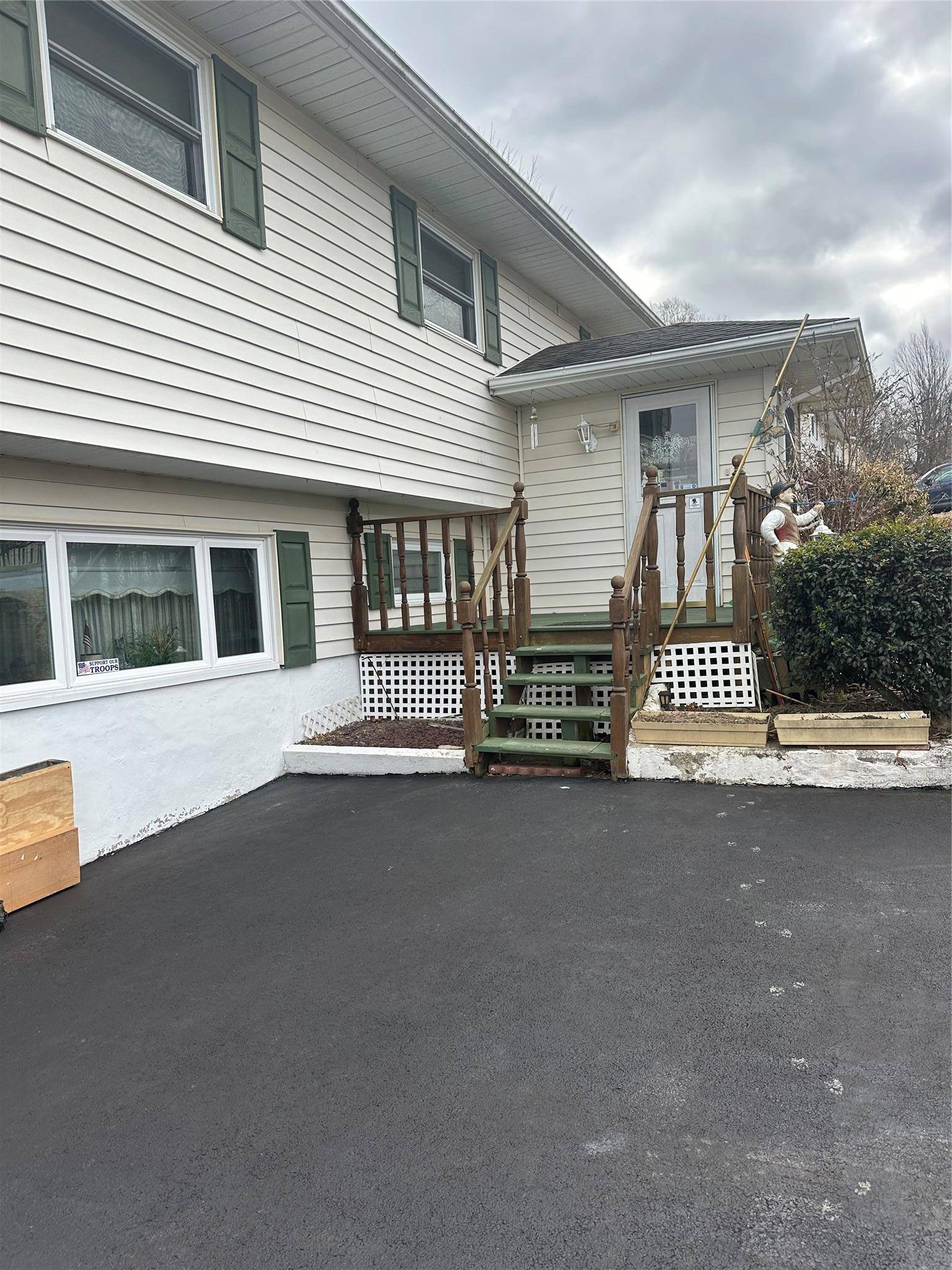 Monroe, NY 10950,10 Sears Road
