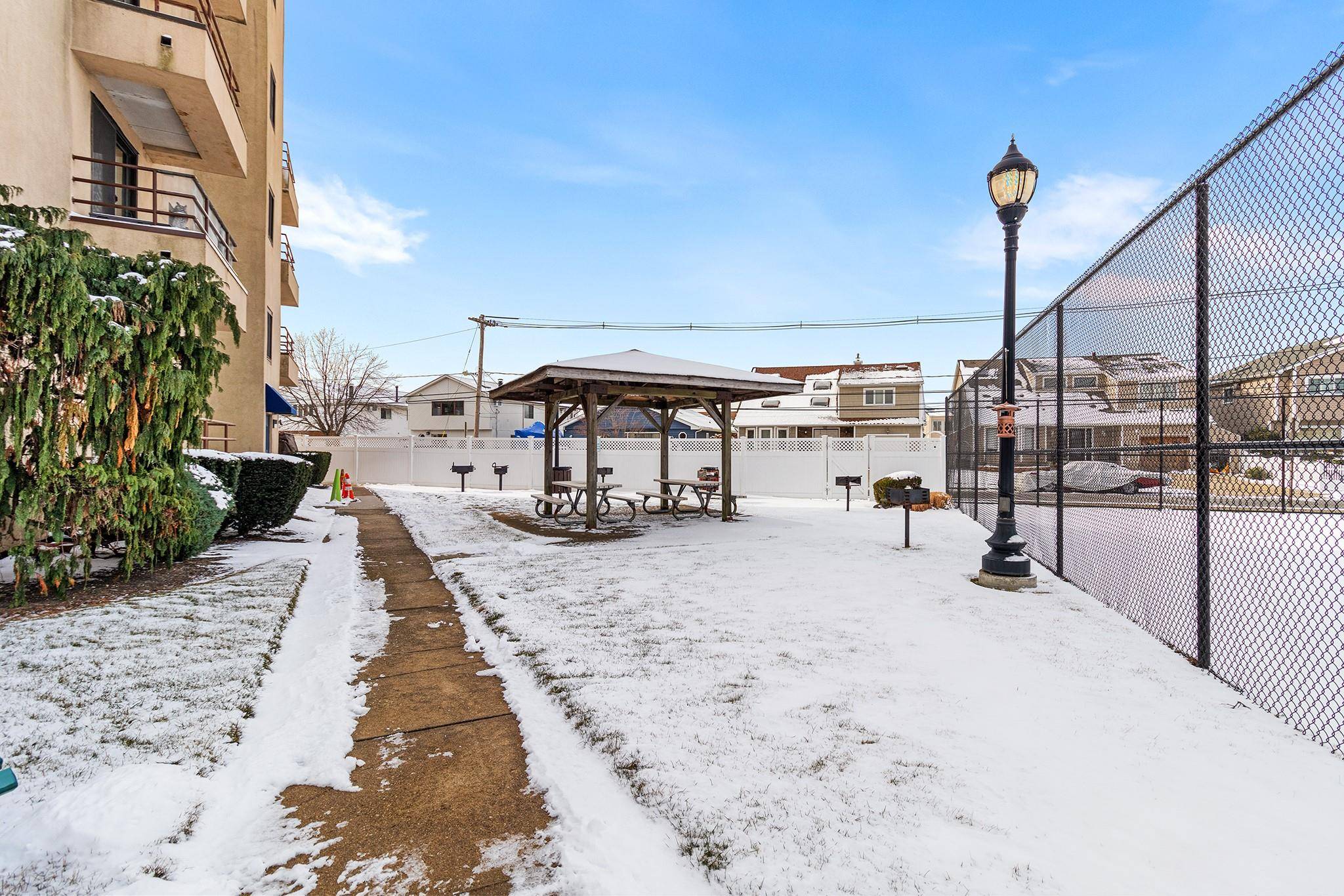 Freeport, NY 11520,725 Miller AVE #133