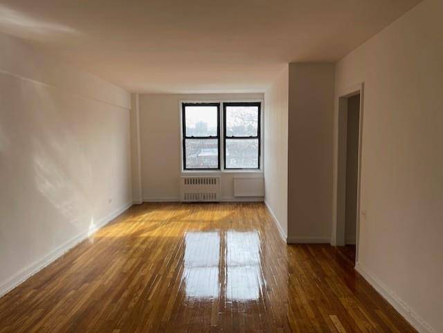 Forest Hills, NY 11375,108-49 63rd AVE #3C