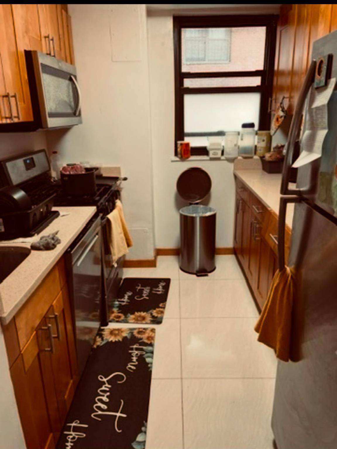 Rego Park, NY 11374,61-45 98 ST #5J