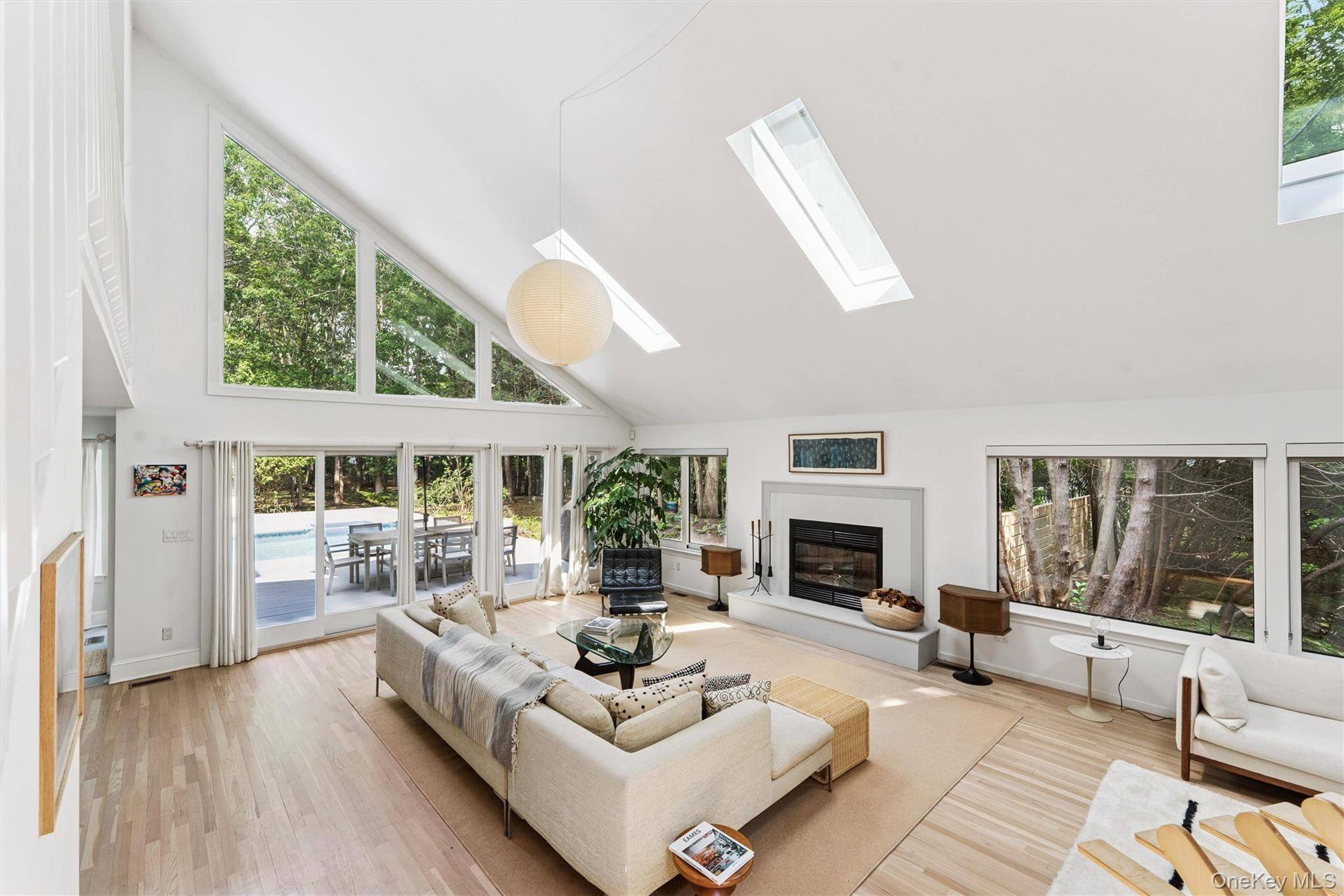 Quogue, NY 11959,24 Quogue Riverhead RD