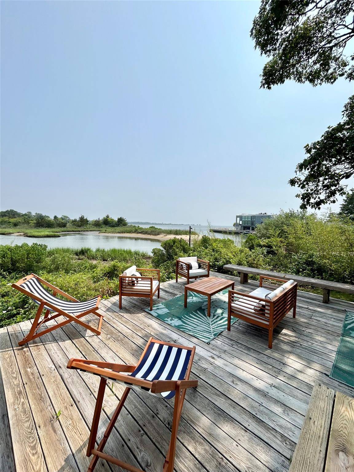 East Quogue, NY 11942,55 West End AVE