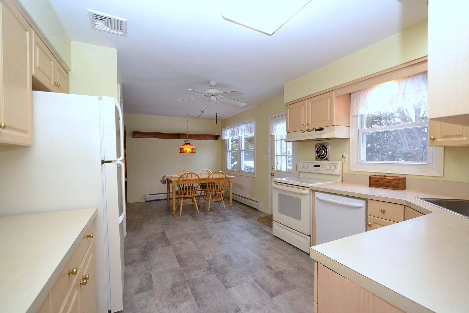Setauket, NY 11733,36 Gaul RD