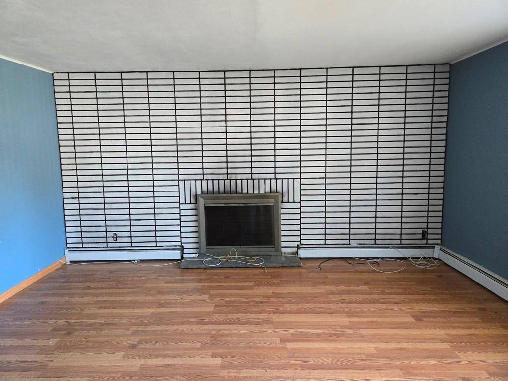 Mahopac, NY 10541,8 Crescent