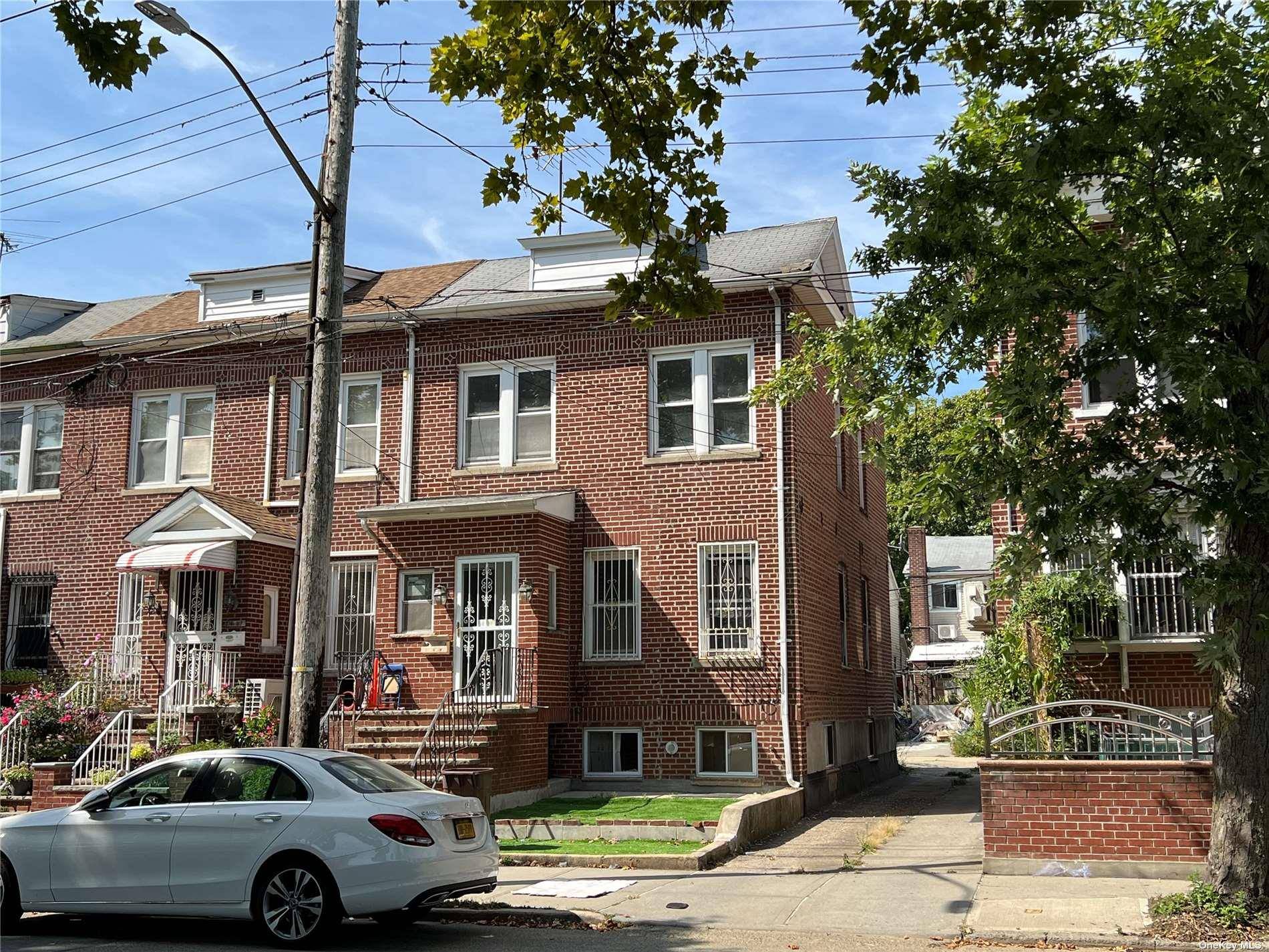 Flushing, NY 11355,140-29 Rose AVE