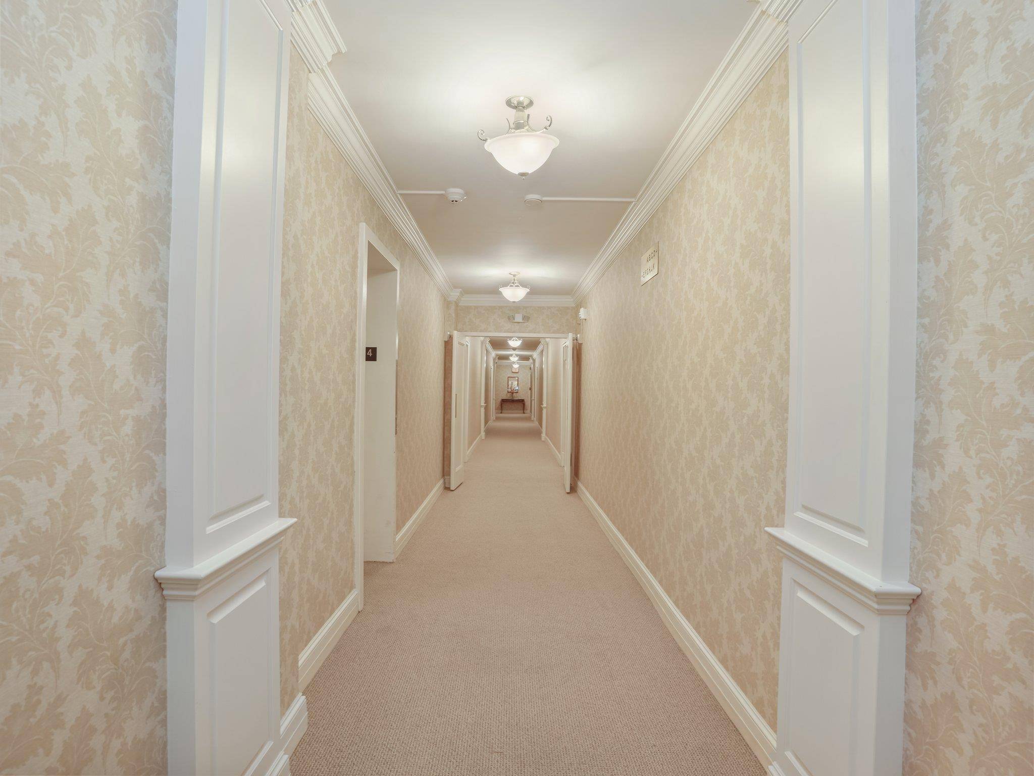 Greenwich, CT 06830,2 Putnam Hill RD #4D
