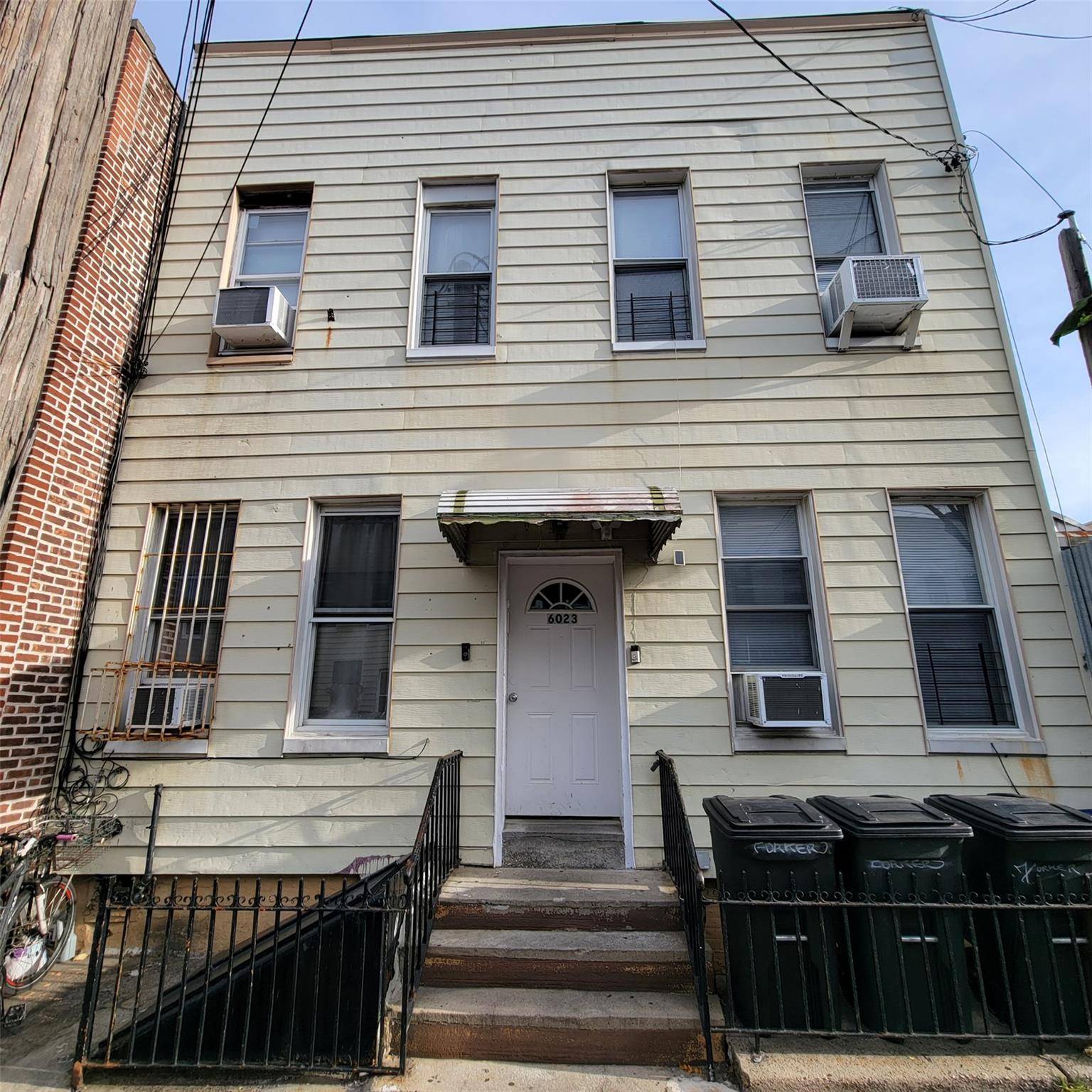 Maspeth, NY 11378,6023 54th PL