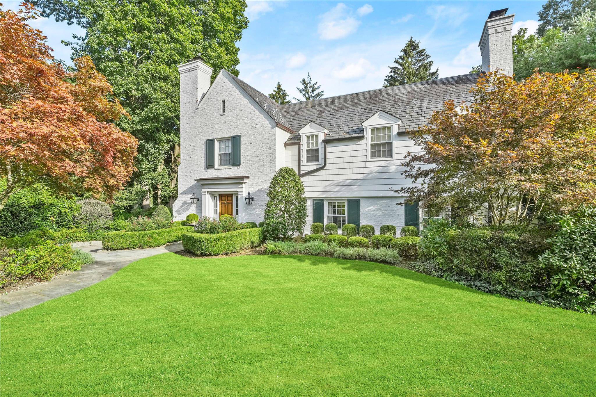 Bronxville, NY 10708,25 Moore RD