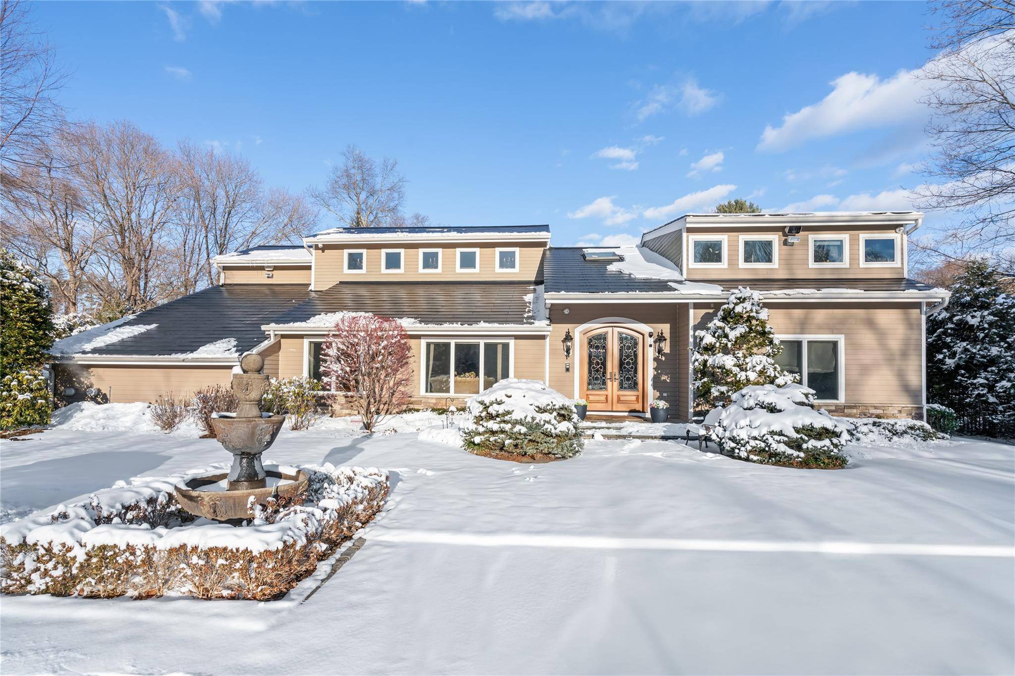 Syosset, NY 11791,2 Bradley CT