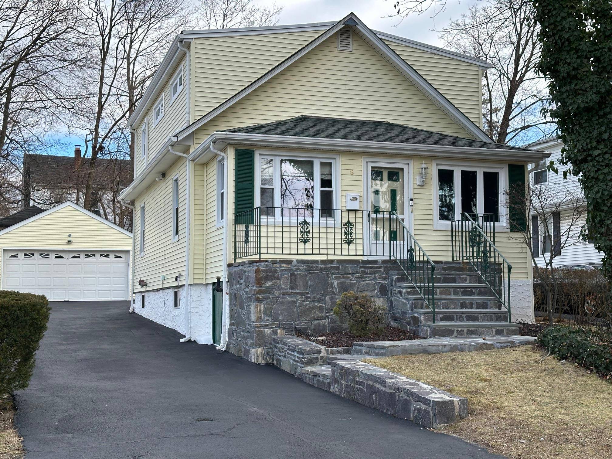 Ossining, NY 10562,6 2nd AVE