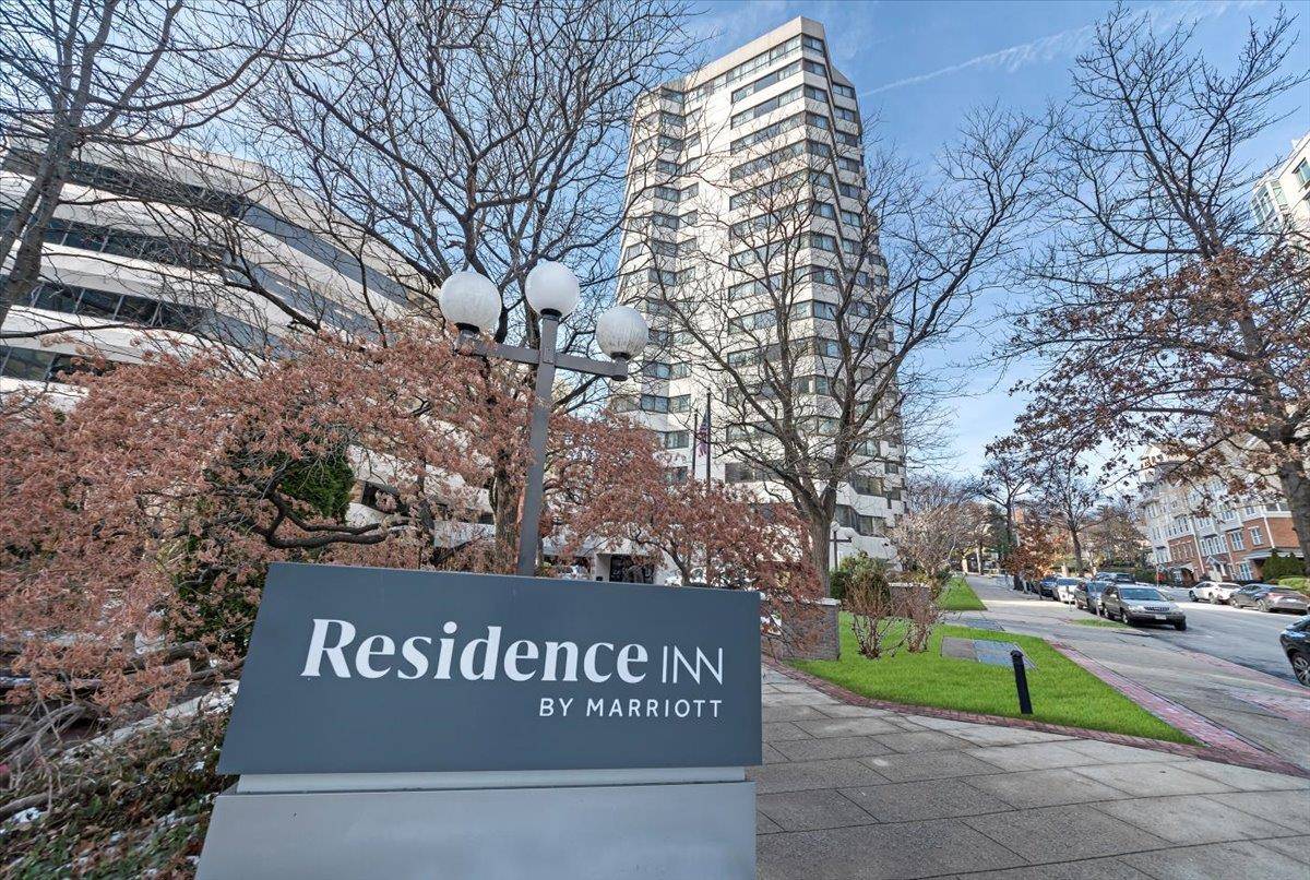 White Plains, NY 10601,5 Barker AVE #206