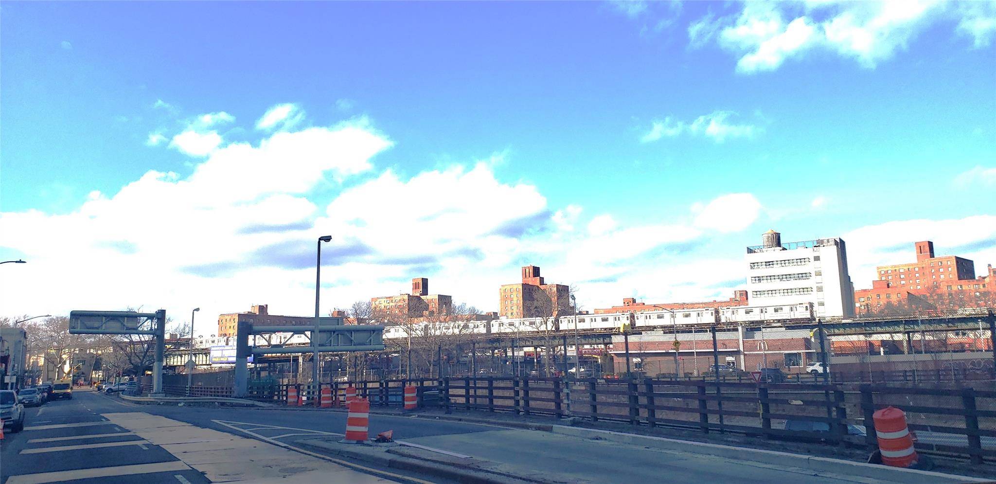 Bronx, NY 10472,1966 Newbold AVE #308