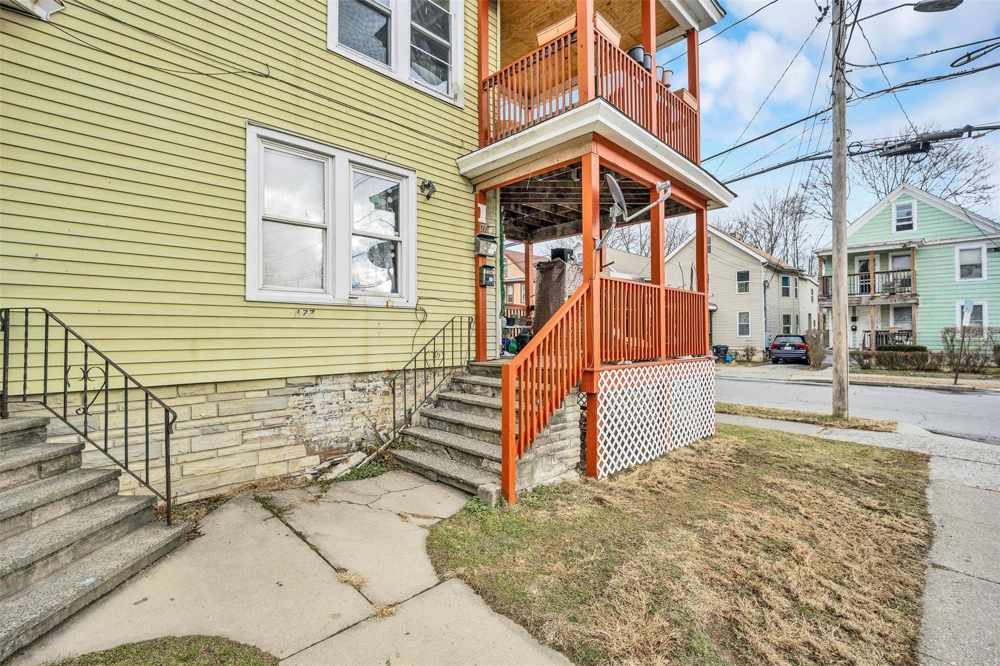 Poughkeepsie, NY 12601,177 Thompson ST