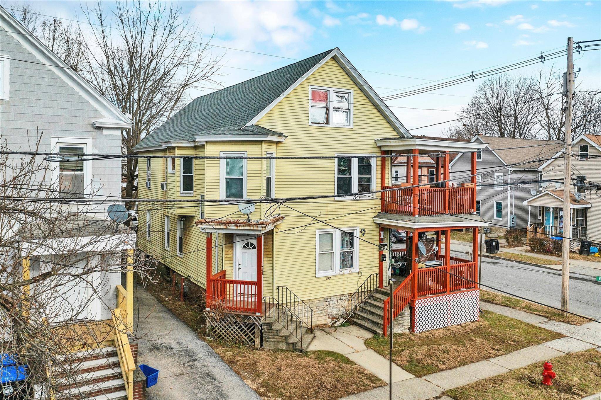 Poughkeepsie, NY 12601,177 Thompson ST
