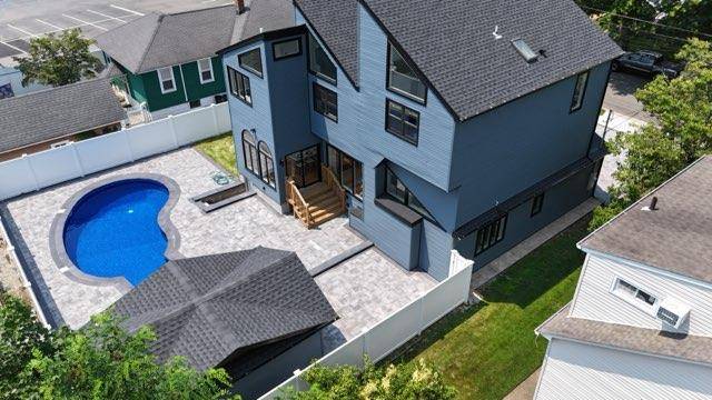 Bellmore, NY 11710,2726 Clarendon AVE