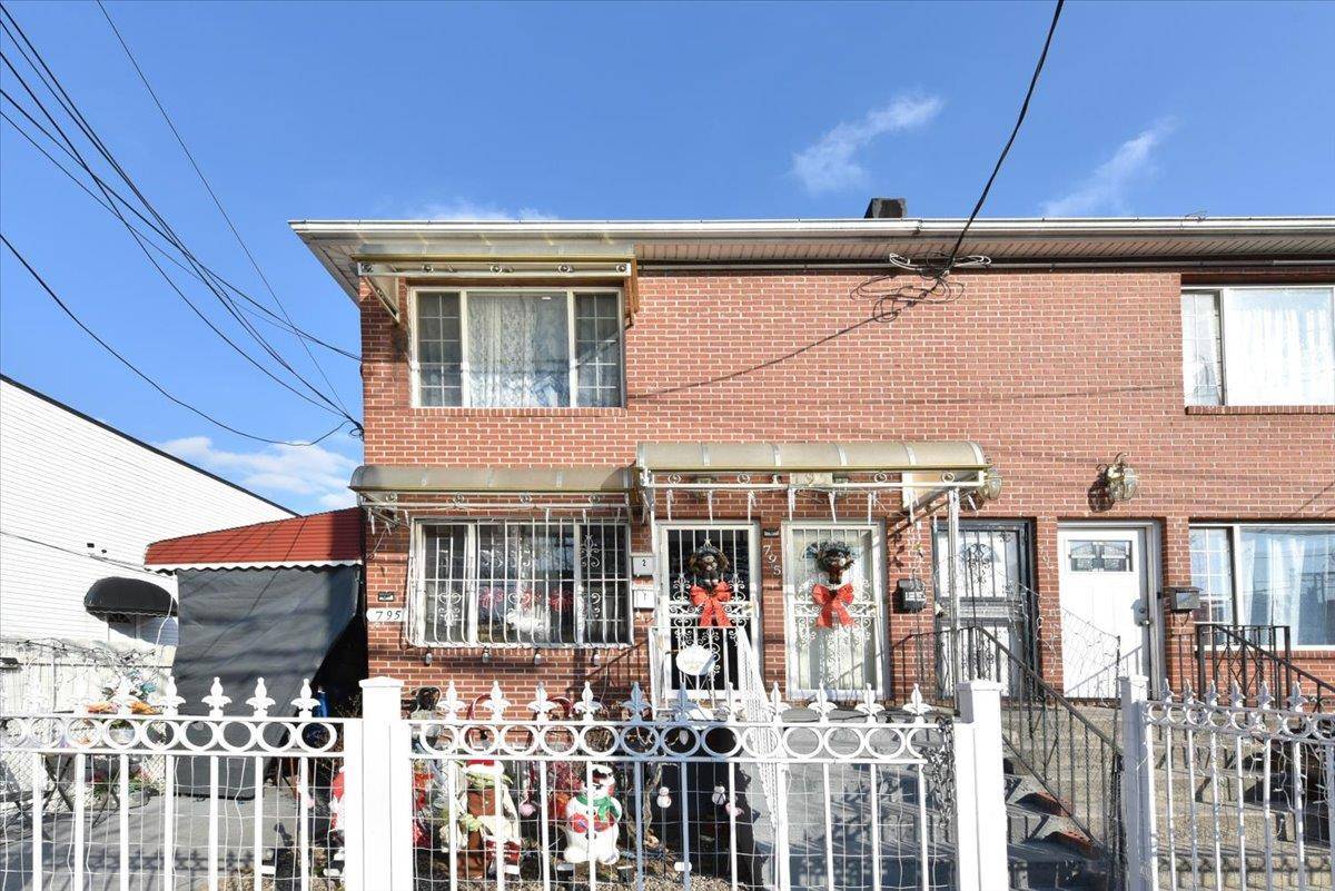 Brooklyn, NY 11208,795 Linwood ST