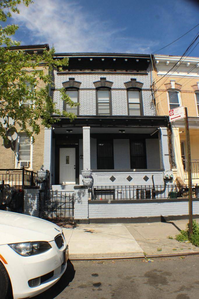 Brooklyn, NY 11207,661 Sheffield AVE