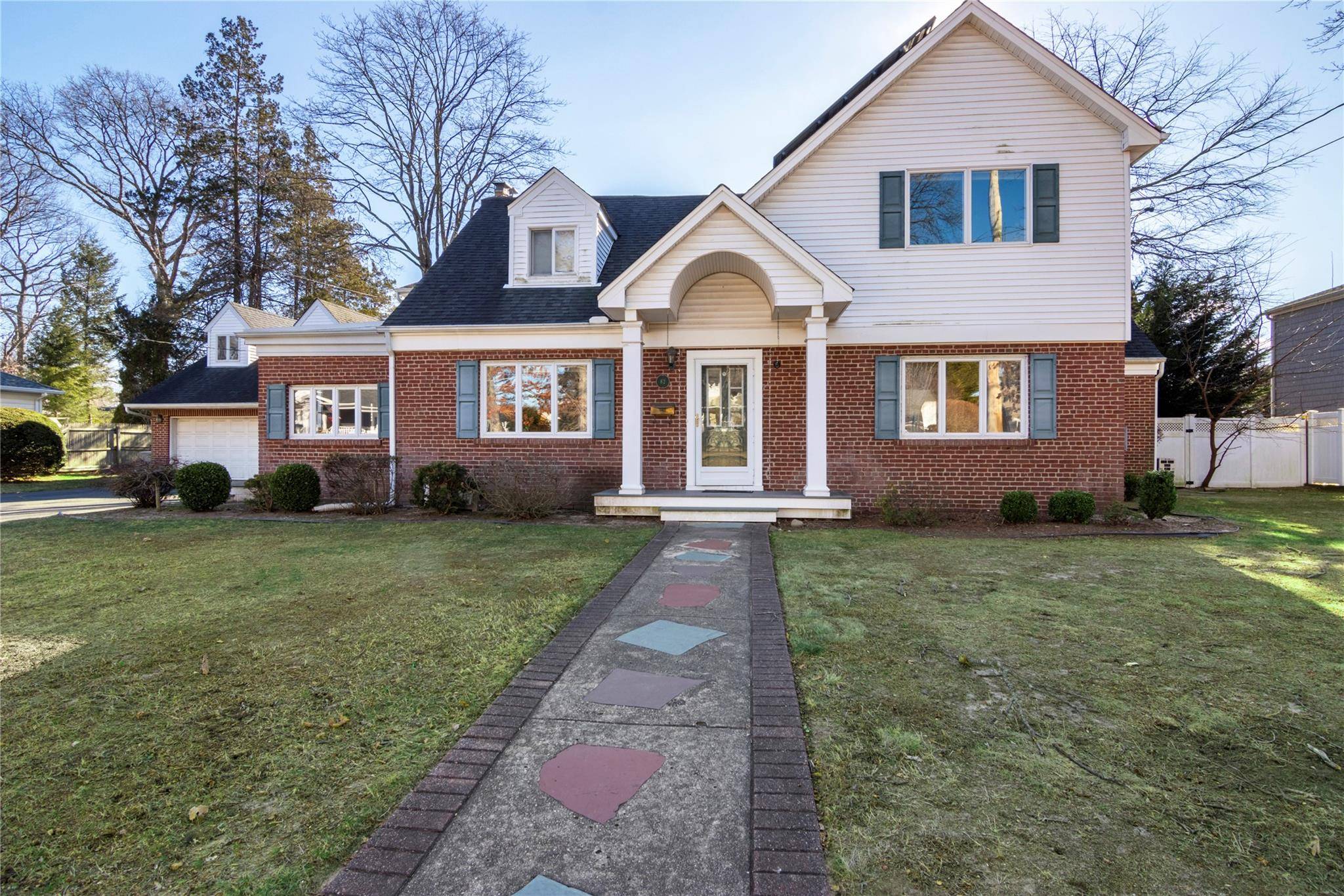 Babylon, NY 11702,82 Ketewamoke AVE