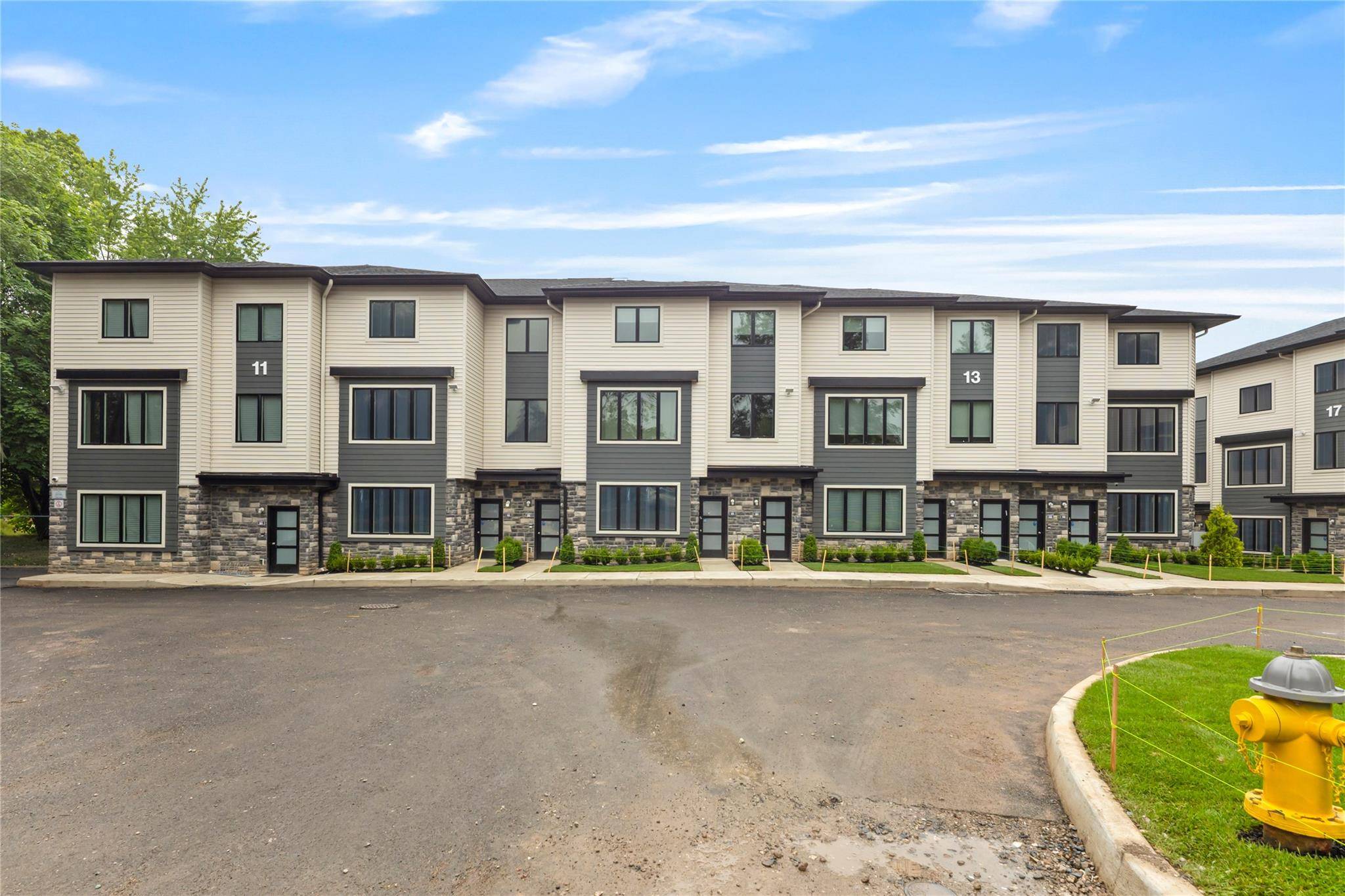 Spring Valley, NY 10977,17 Lazer CT #103
