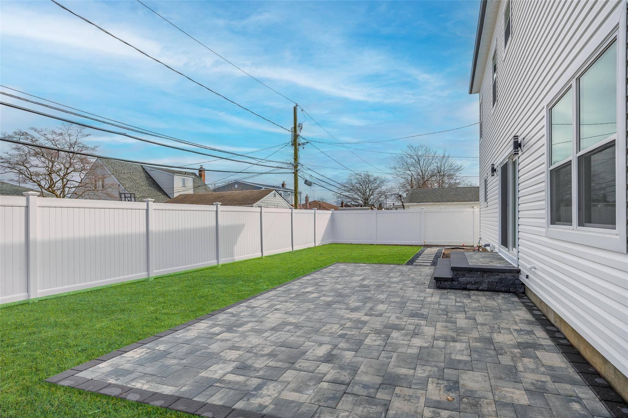 Levittown, NY 11756,85 Emerson AVE