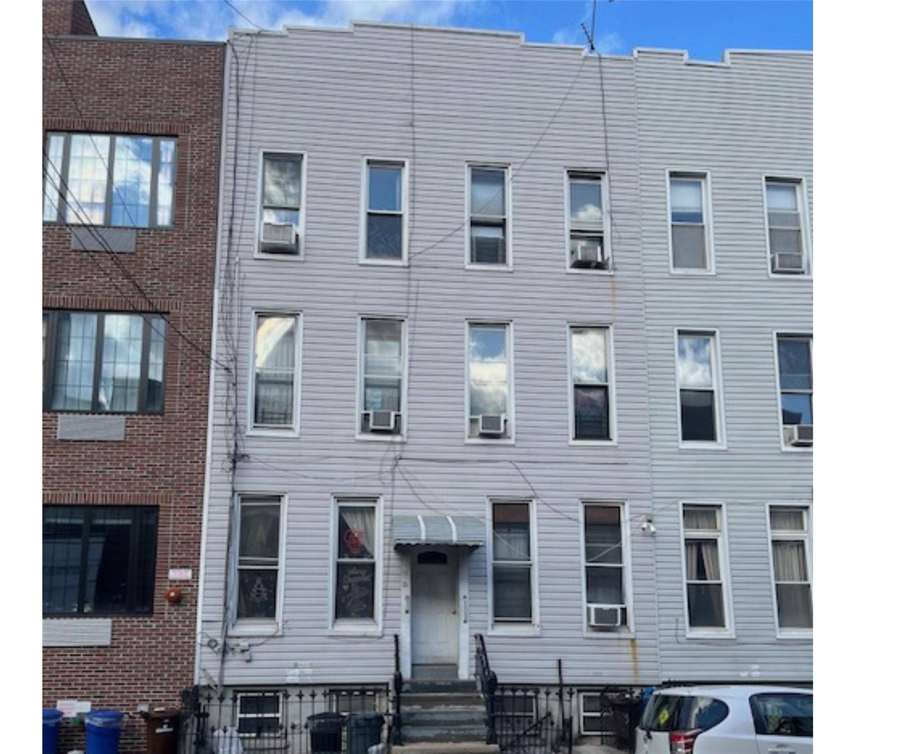 Long Island City, NY 11101,11-21 47th RD