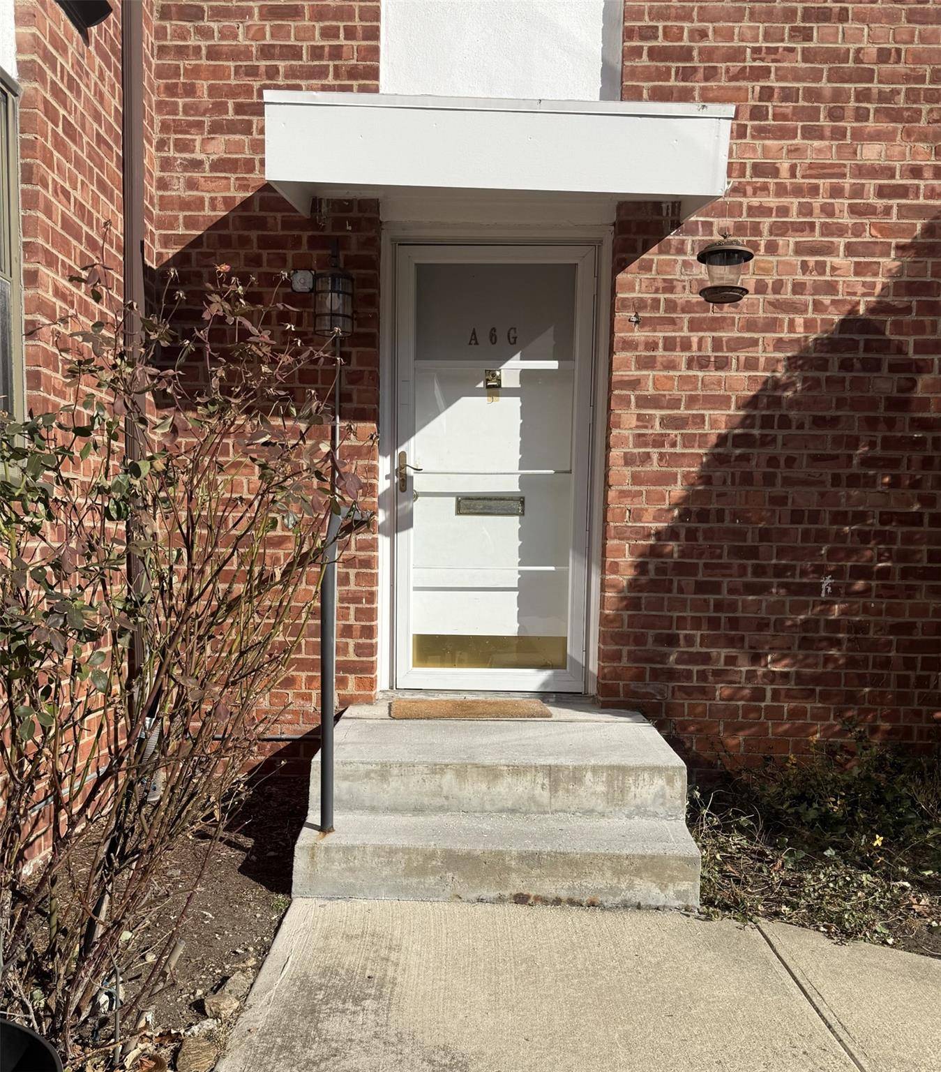 Harrison, NY 10528,50 West ST #A6G