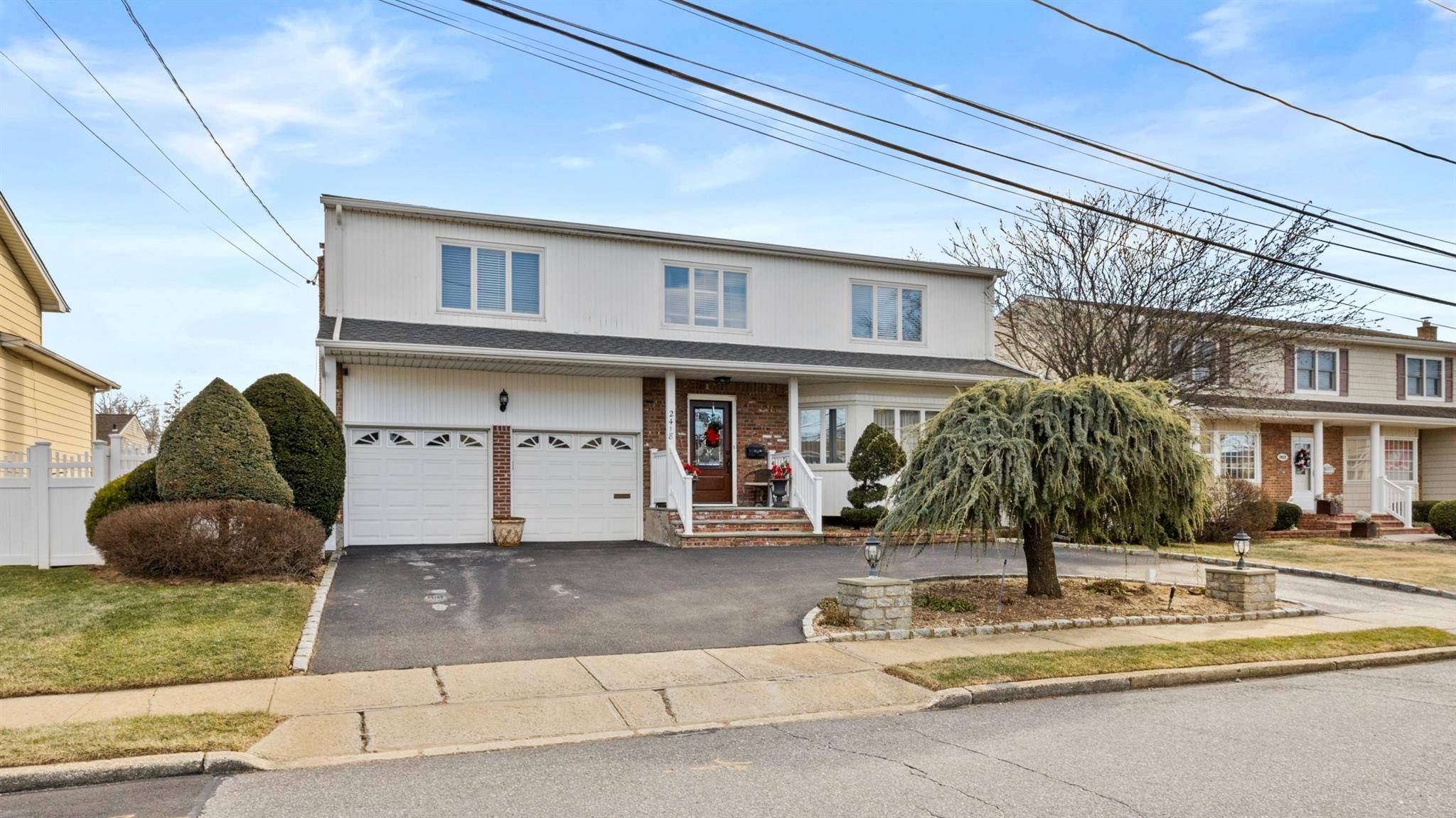 North Bellmore, NY 11710,2418 Knob Hill DR