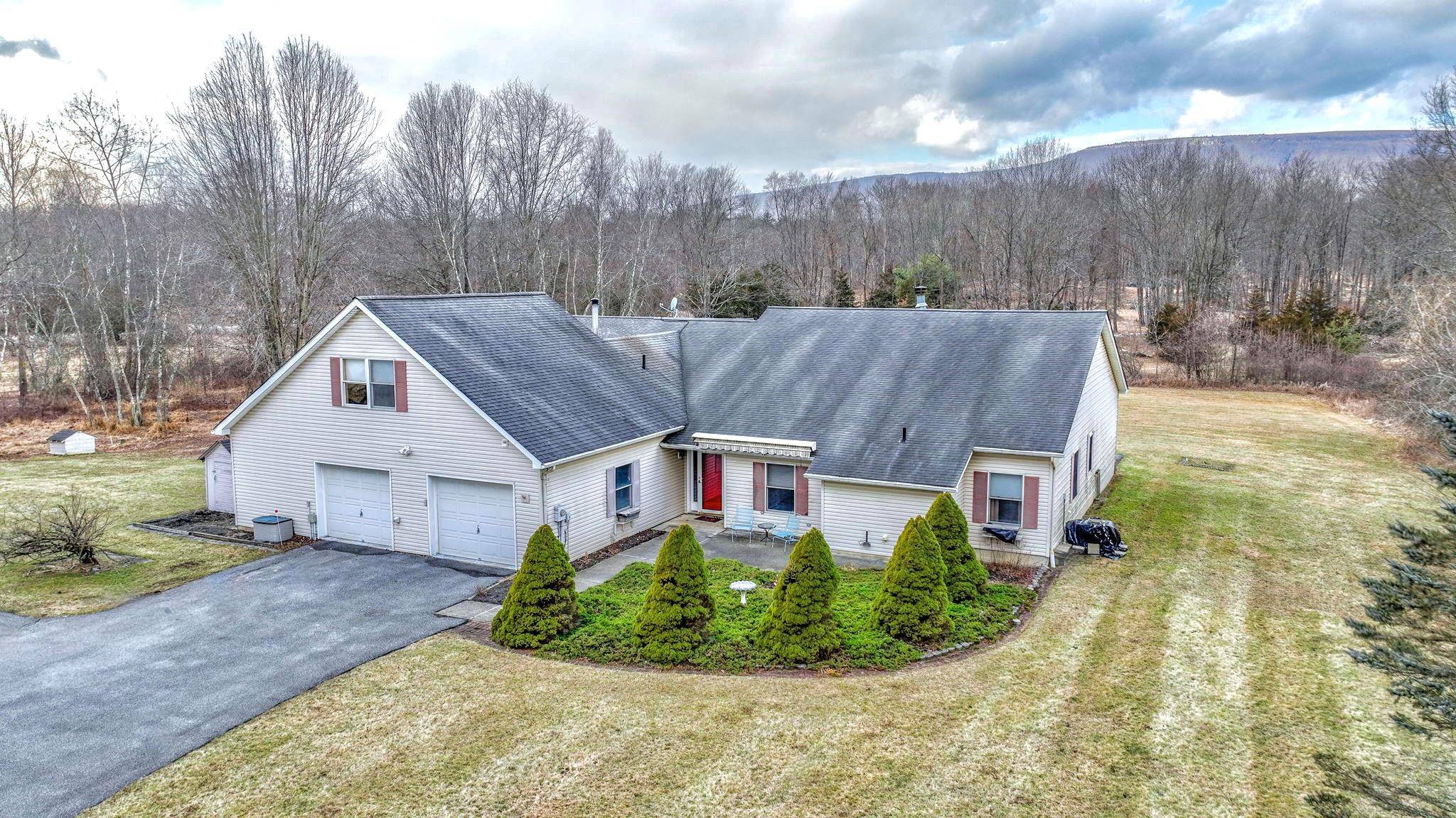 Pine Bush, NY 12566,1036 Benjamin Van Keuren DR