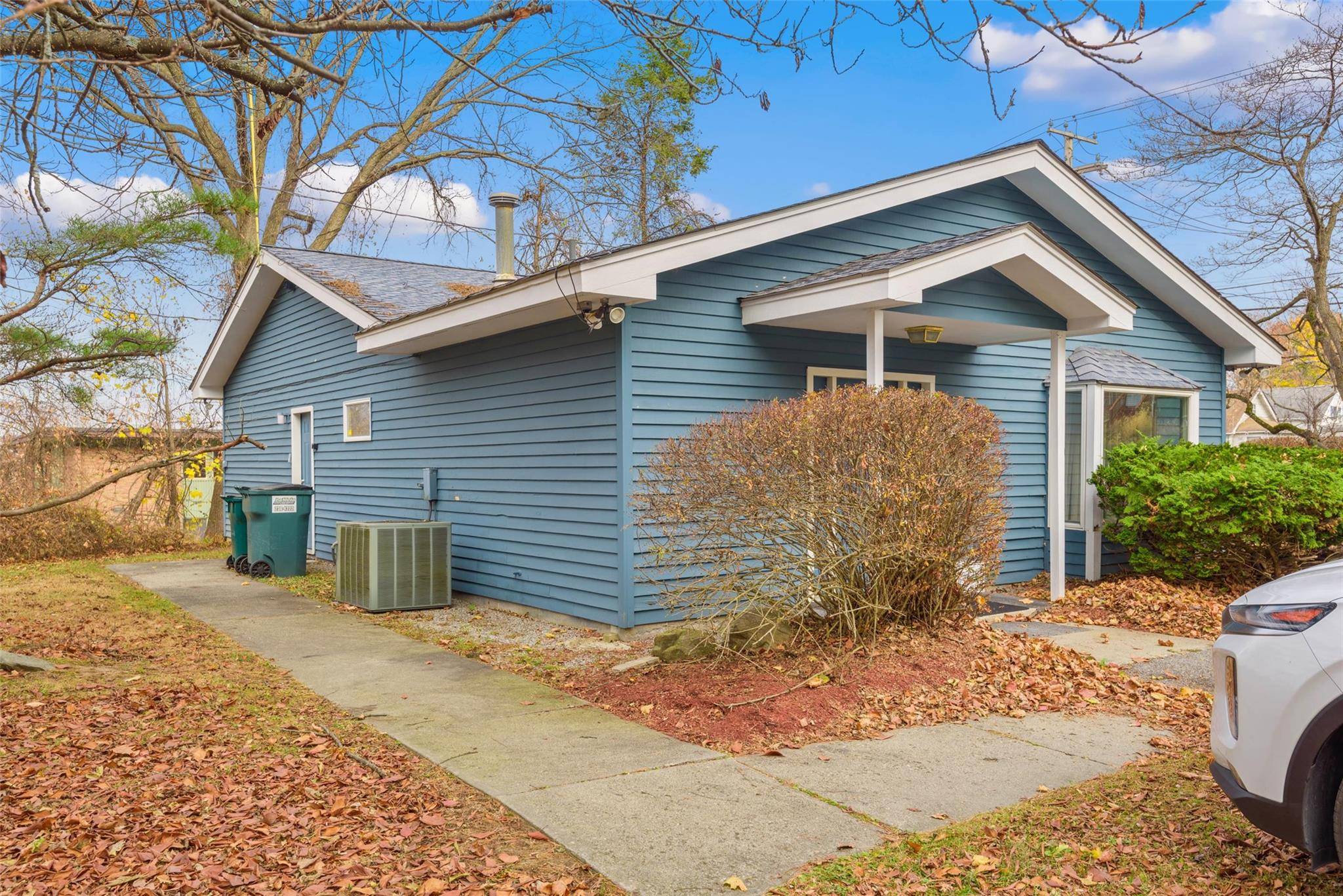 Newburgh, NY 12550,419 Robinson AVE