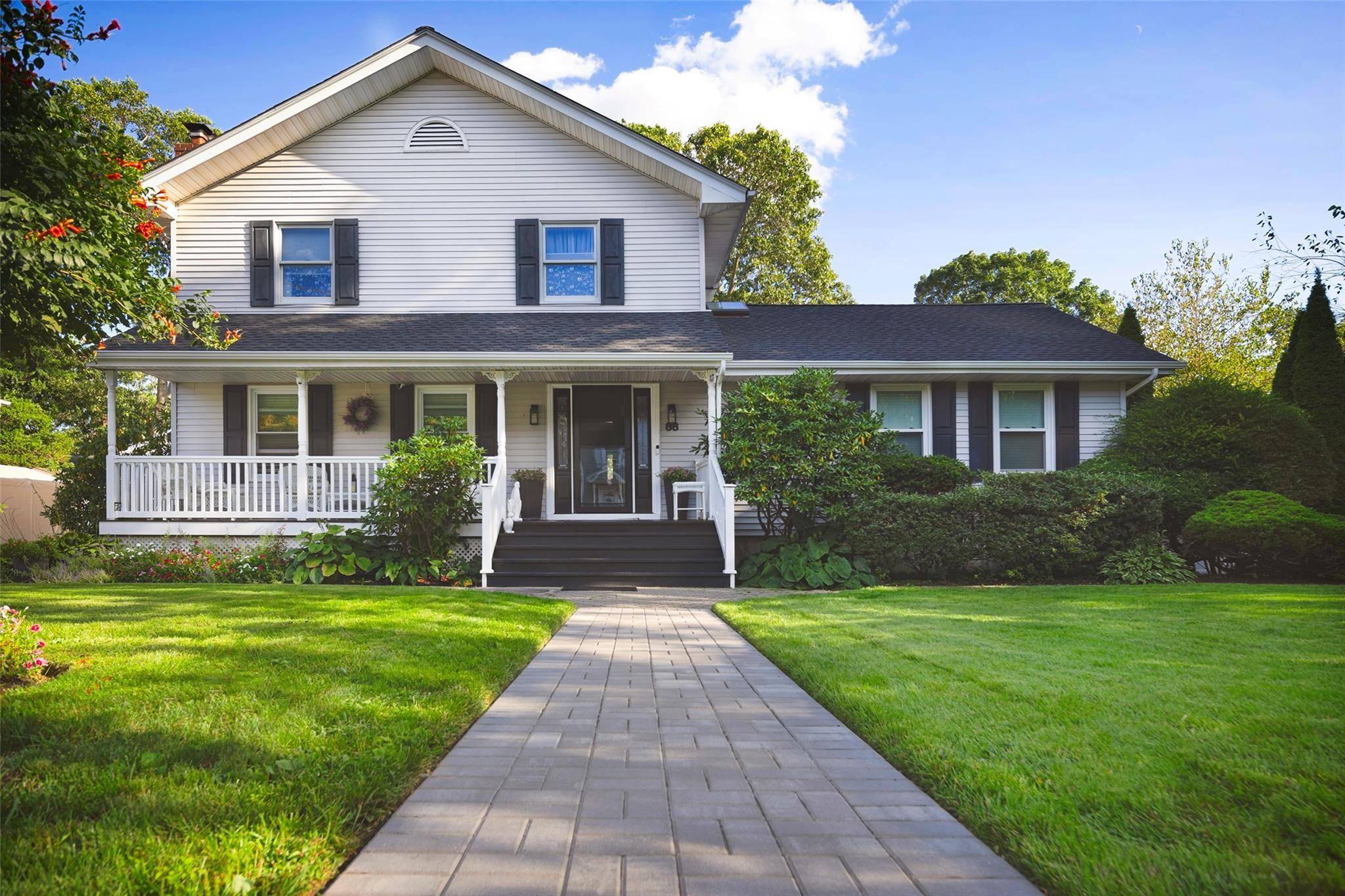 Patchogue, NY 11772,88 Lyman AVE