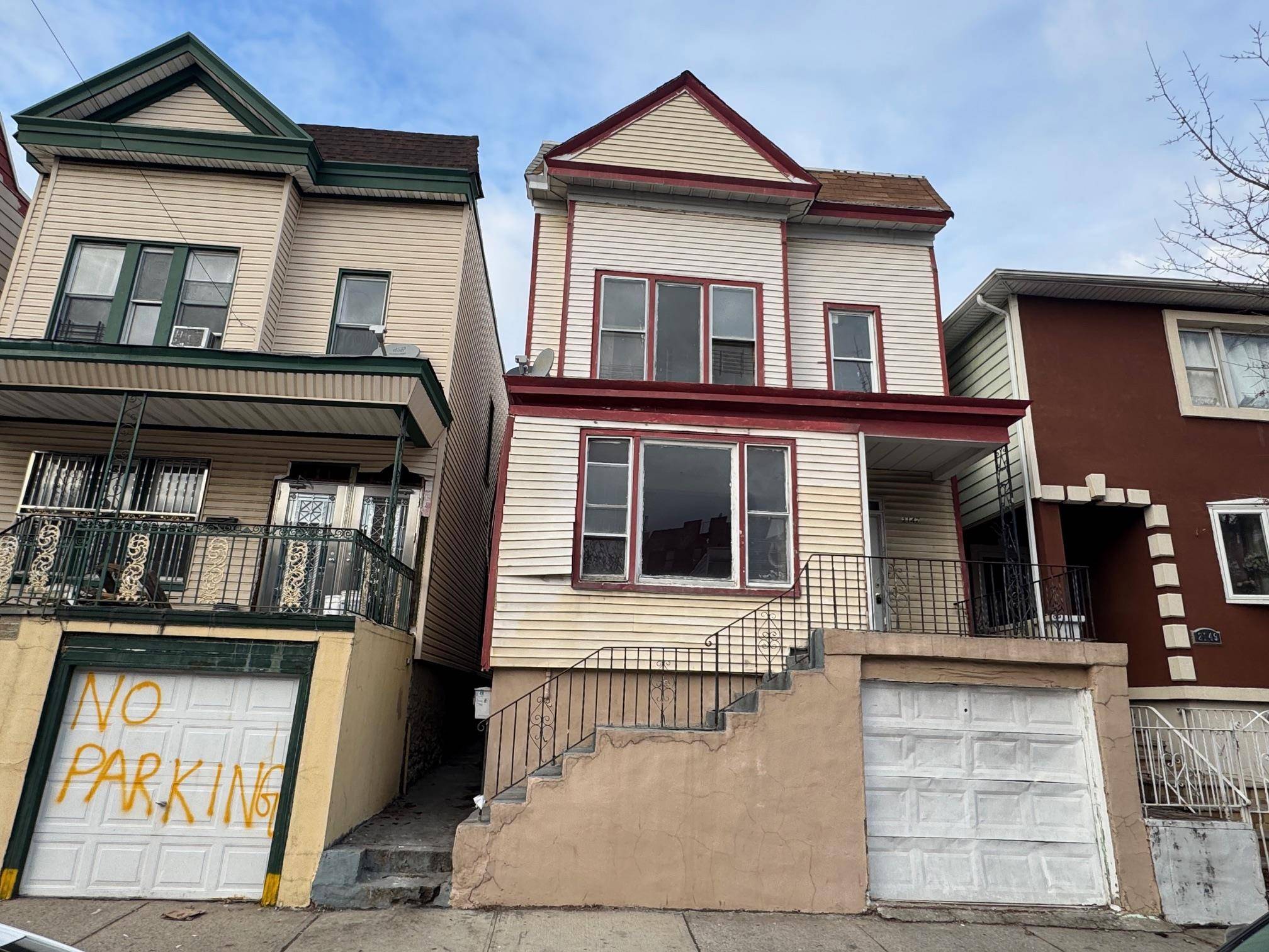Bronx, NY 10462,2147 Ellis AVE