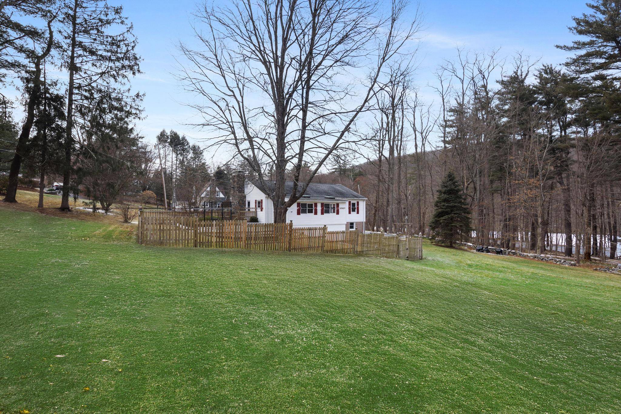 Brewster, NY 10509,10 Birch Hill RD