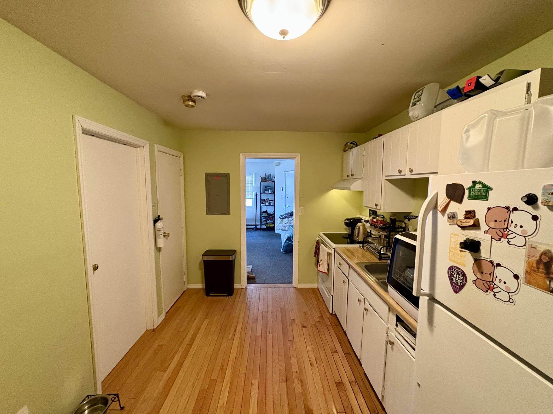 Port Jefferson, NY 11777,140A East Main ST