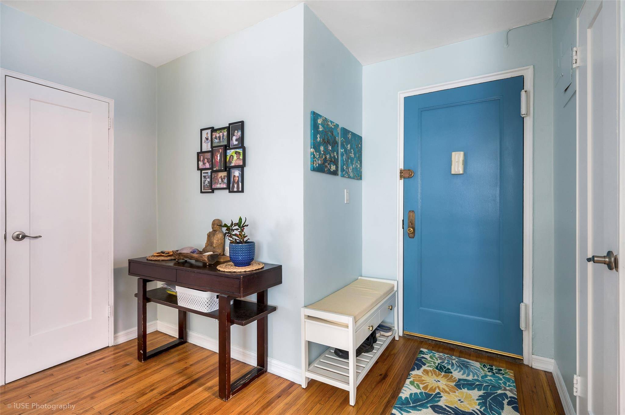 Woodside, NY 11377,52-18 39th AVE #1D