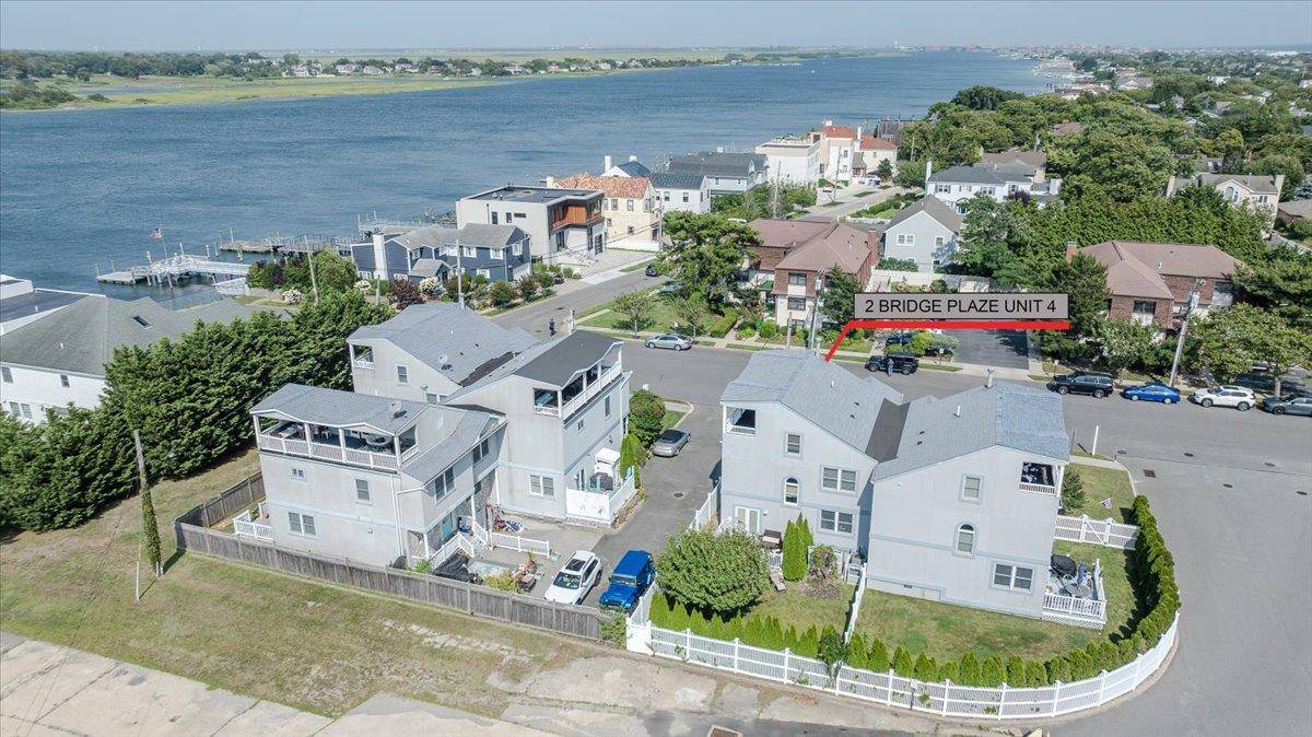 Atlantic Beach, NY 11509,2 Bridge PLZ #4